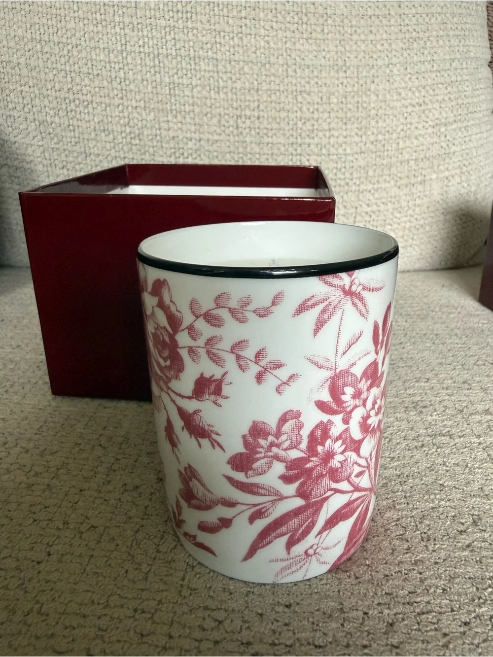 Gucci White Porcelain Tumbler with Lavender Floral Motif
